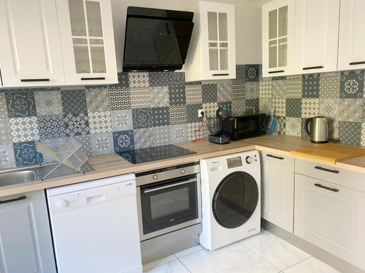 22 Chic & Cosy Grand Appart 92M2 Parking Gratuit Hypercentre Netflix Saint-Etienne  Buitenkant foto